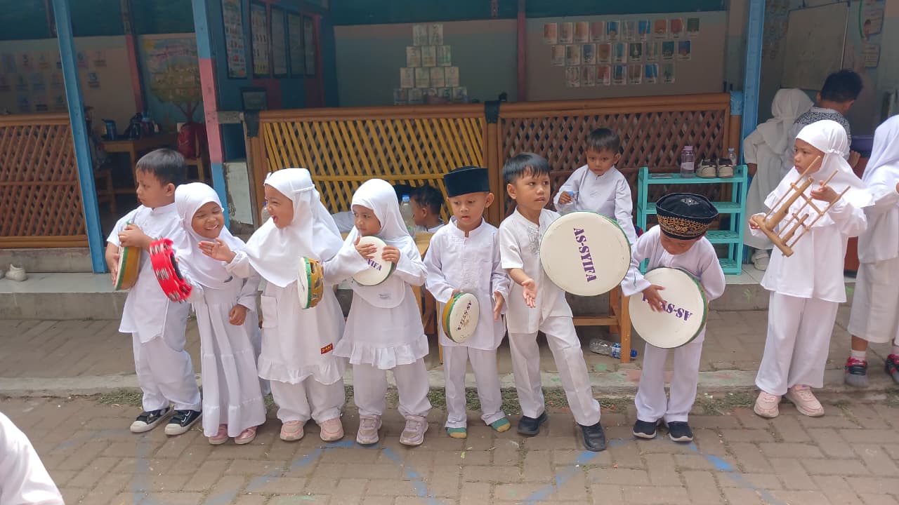 Kegiatan Belajar Musik Tradisional